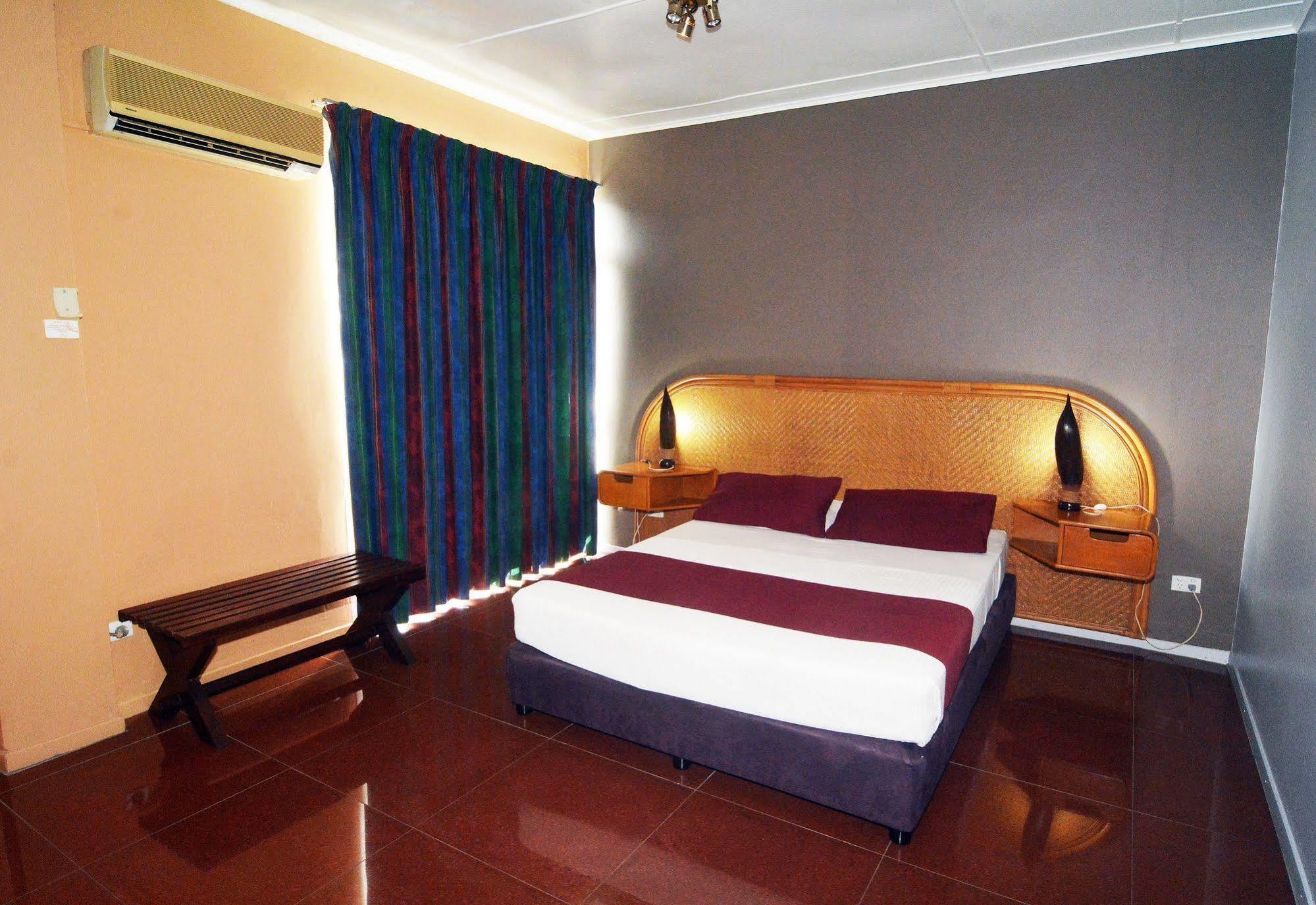 Hotel Olympic Port Vila Exteriör bild