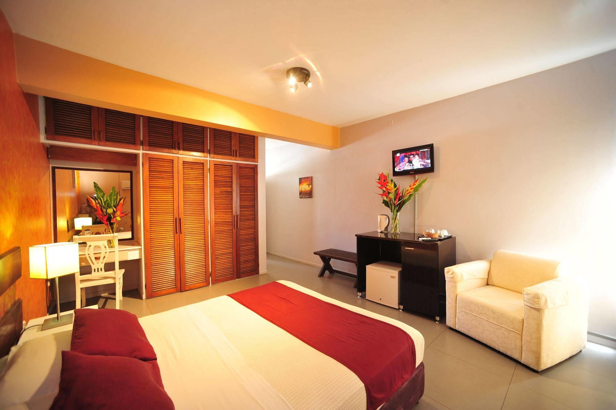 Hotel Olympic Port Vila Exteriör bild
